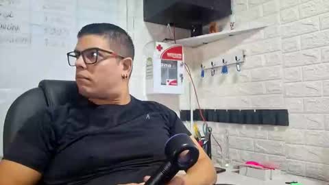 Snapshot of realjoel chatting on March 29, 1:11 pm Joel online show from March 29, 1:11 pm