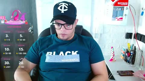 Snapshot of realjoel chatting on April 7, 6:41 pm Joel online show from April 7, 6:41 pm