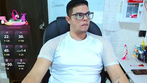 Snapshot of realjoel chatting on April 8, 4:18 pm Joel online show from April 8, 4:18 pm