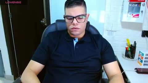 Snapshot of realjoel chatting on June 25, 12:31 pm Joel online show from June 25, 12:31 pm