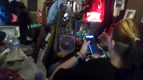 Snapshot of reallyredrum69th chatting on December 23, 2:53 am reallyredrum69th online show from December 23, 2:53 am