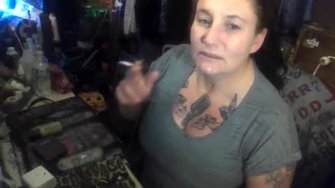 Snapshot of reallyredrum69th chatting on January 7, 5:15 pm reallyredrum69th online show from January 7, 5:15 pm