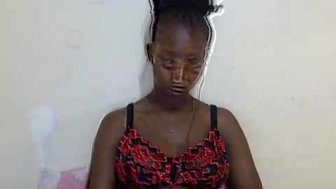 queen online show from March 10, 7:10 am