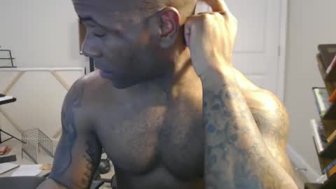 Snapshot of realreyblack chatting on October 8, 8:50 pm Rey online show from October 8, 8:50 pm