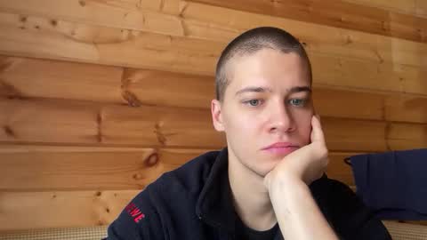 AliceEve online show from November 24, 8:25 am