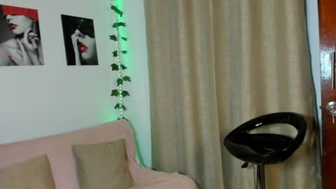 Rebeca Marchetti online show from July 20, 8:44 pm