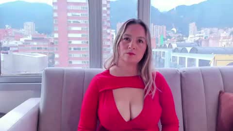 Snapshot of rebeca_ston chatting on June 14, 2:08 pm rebeca_ston online show from June 14, 2:08 pm