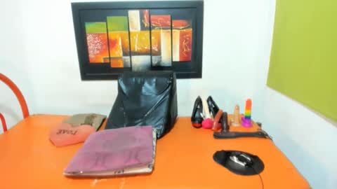 Snapshot of rebecabanks chatting on January 23, 9:39 am rebecabanks online show from January 23, 9:39 am