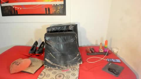 Snapshot of rebecabanks chatting on December 18, 1:55 am rebecabanks online show from December 18, 1:55 am