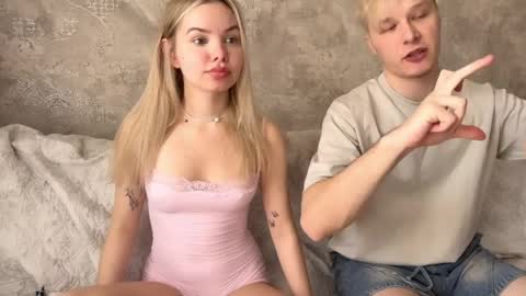 rebecca_david online show from March 28, 9:42 am