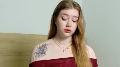 rebecca_lace online show from September 13, 1:38 am