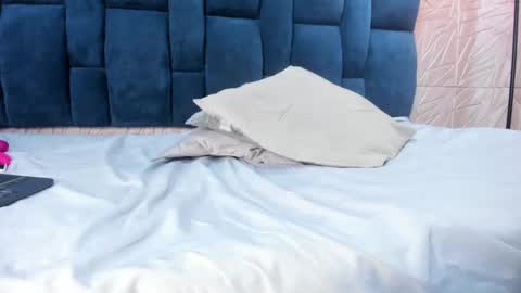 Snapshot of rebecca_mitchell chatting on January 22, 2:35 pm Rebecca online show from January 22, 2:35 pm