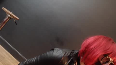 Rebeccalachaude online show from October 27, 6:01 pm