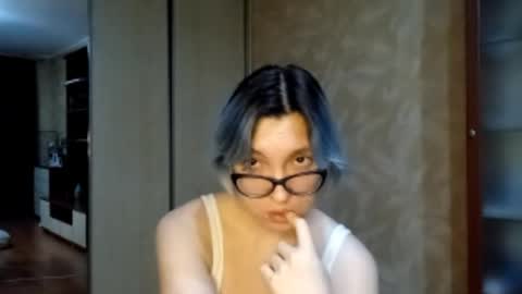 Zoe online show from February 9, 3:05 pm