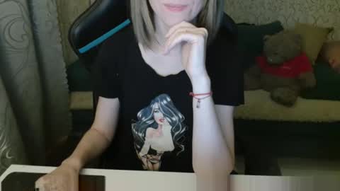 RebesaOlset online show from October 4, 3:32 pm