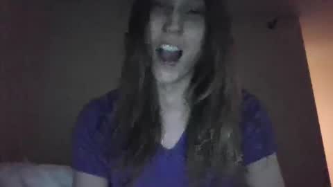 Keely KeKe Kiwi online show from October 9, 11:25 pm