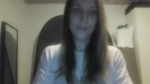 Keely KeKe Kiwi online show from October 24, 6:04 pm