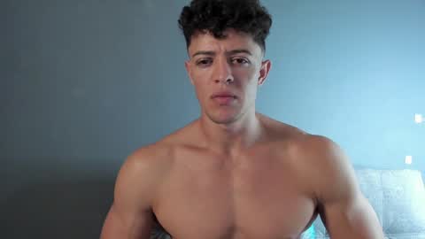 twitter REECET26 instagram RECCETAYLOR online show from February 1, 2:26 am