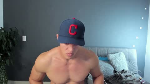 twitter REECET26 instagram RECCETAYLOR online show from February 6, 12:22 am