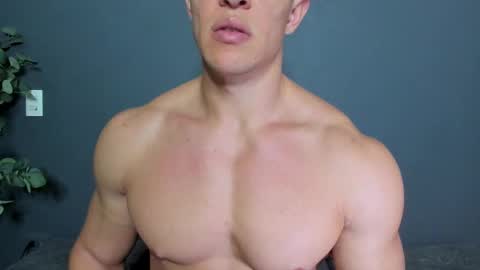 twitter REECET26 instagram RECCETAYLOR online show from December 22, 3:25 am