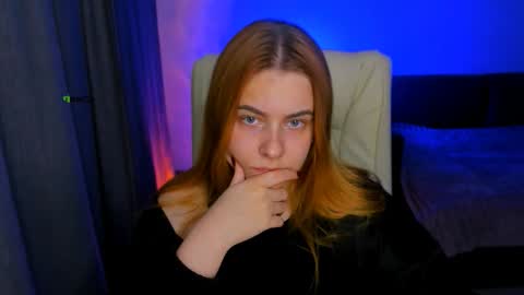 Snapshot of red__dizzy chatting on September 16, 7:15 pm red__dizzy online show from September 16, 7:15 pm