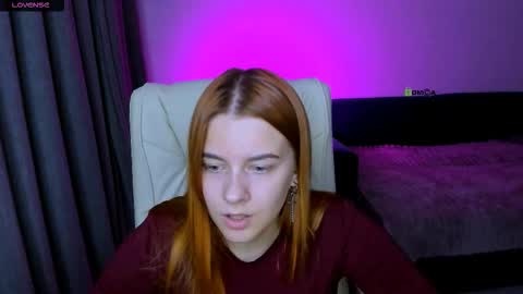 Snapshot of red__dizzy chatting on September 23, 8:45 pm red__dizzy online show from September 23, 8:45 pm