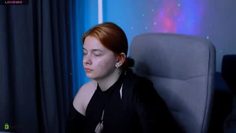 red__dizzy online show from June 24, 11:48 pm