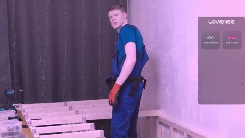 Snapshot of red_and_pussy chatting on January 31, 4:48 pm Dima 3 online show from January 31, 4:48 pm