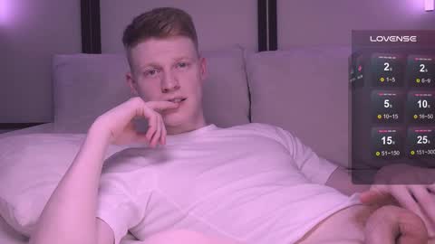 Snapshot of red_and_pussy chatting on February 18, 7:41 pm Dima 3 online show from February 18, 7:41 pm