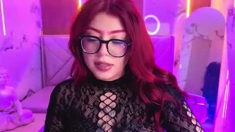 Snapshot of red_bunny_v chatting on June 23, 2:59 pm Hi Stream 800am to 200pm online show from June 23, 2:59 pm