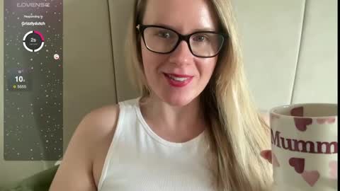 Rosie online show from February 6, 9:32 am