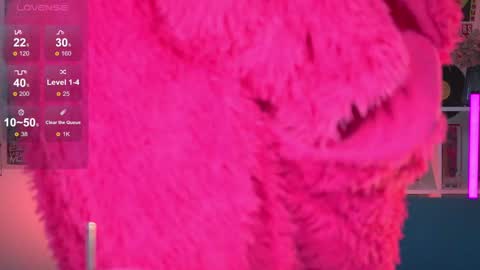 Snapshot of red_queeen chatting on December 28, 2:01 am QUEEN OF EVIL online show from December 28, 2:01 am