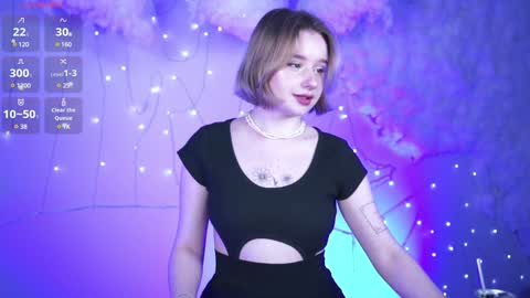 Snapshot of red_queeen chatting on February 8, 5:50 pm QUEEN OF EVIL online show from February 8, 5:50 pm