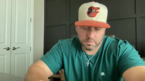 Snapshot of redbull1414 chatting on March 1, 7:05 pm RedBull online show from March 1, 7:05 pm