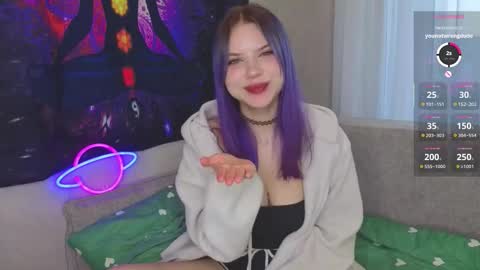 Snapshot of redbullvibe chatting on September 25, 4:05 am Mia online show from September 25, 4:05 am