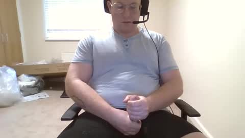 Snapshot of redbwc96 chatting on December 3, 8:56 am redbwc96 online show from December 3, 8:56 am