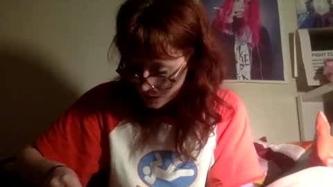 redcassie666 online show from April 15, 7:32 pm