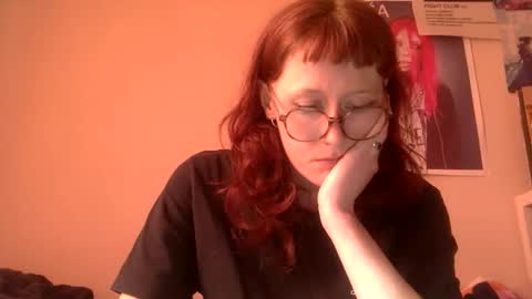 redcassie666 online show from April 26, 2:37 pm