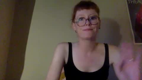 redcassie666 online show from April 29, 7:09 pm