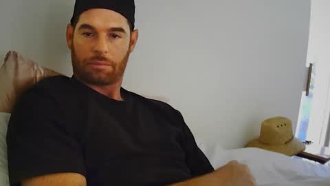 Snapshot of reddead7100 chatting on April 11, 7:29 pm reddead7100 online show from April 11, 7:29 pm