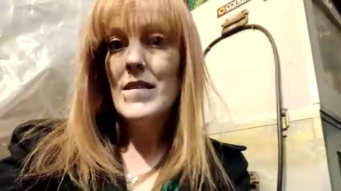 reddevilbby968608 online show from December 1, 6:57 pm