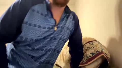 Ali j online show from February 8, 1:03 pm