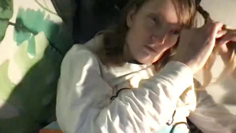 Snapshot of redfoxofficial chatting on November 24, 8:03 am Redfox online show from November 24, 8:03 am