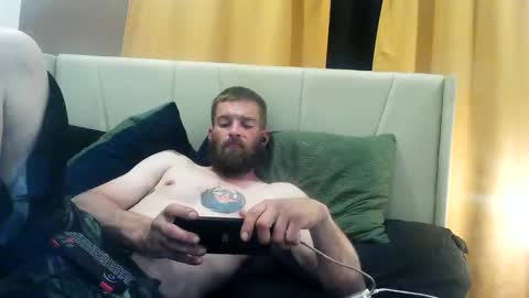 Snapshot of redheadlover828 chatting on February 28, 7:26 am Kevin online show from February 28, 7:26 am