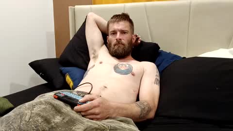 Snapshot of redheadlover828 chatting on March 5, 9:16 am Kevin online show from March 5, 9:16 am