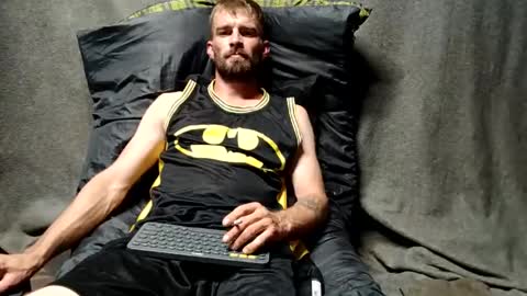 Snapshot of redheadlover828 chatting on September 24, 6:17 am Kevin online show from September 24, 6:17 am