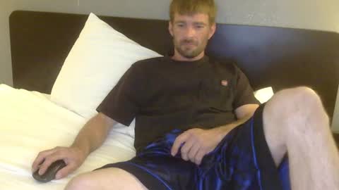 Snapshot of redheadlover828 chatting on June 17, 5:54 am Kevin online show from June 17, 5:54 am