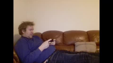 redlols online show from December 2, 3:47 am