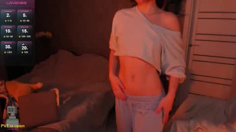 Stephanie online show from December 5, 10:24 am