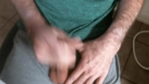 Snapshot of redorchard chatting on January 1, 1:15 am redorchard online show from January 1, 1:15 am